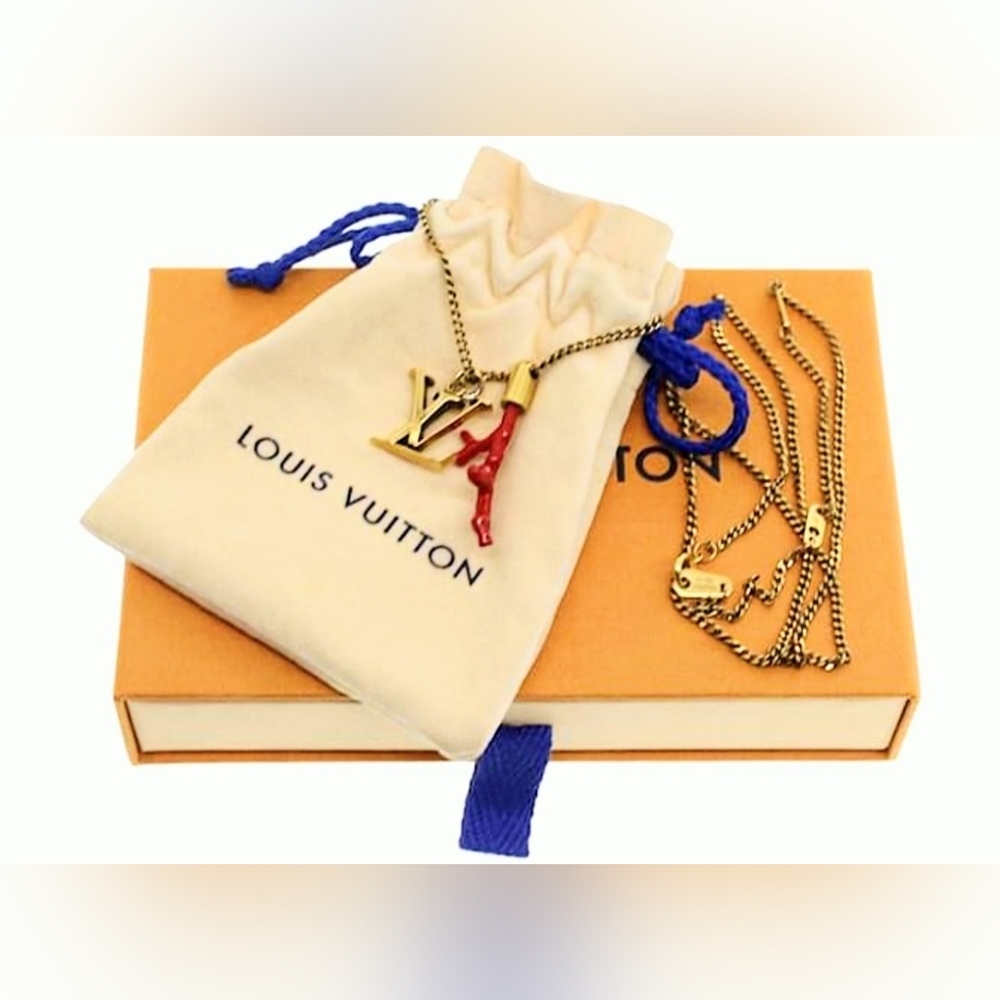 Louis Vuitton Coral LV Initials Necklace W/ Box & Dust Bag - Picture 10 of 10